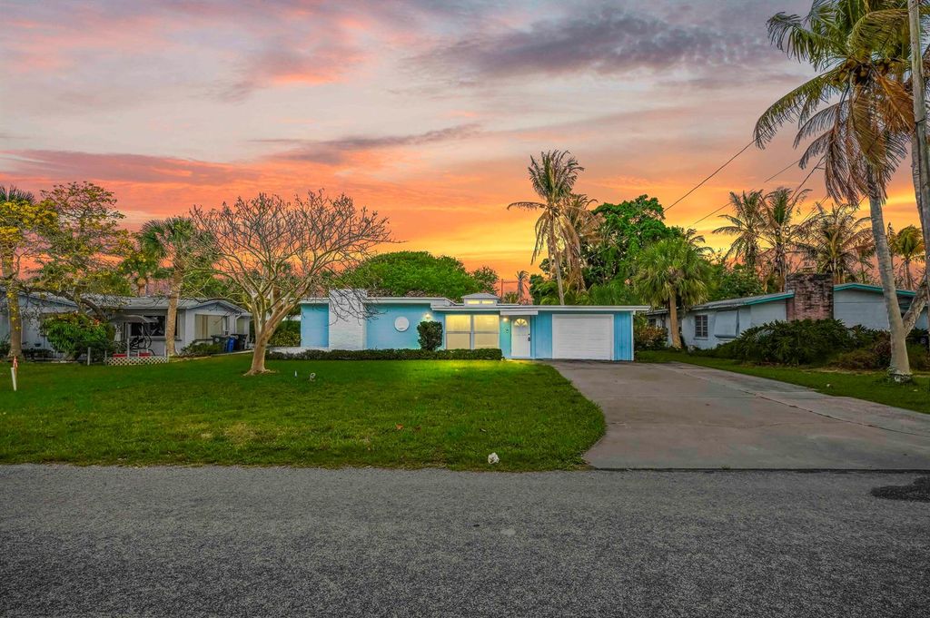 1919 Mimosa Avenue, Fort Pierce, FL 34949