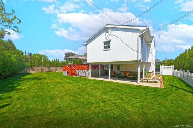36 Lane Avenue, Plainview, NY 11803