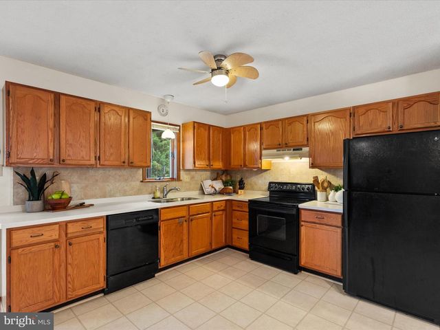 13374 COVE LANDING RD, Bishopville, MD 21813