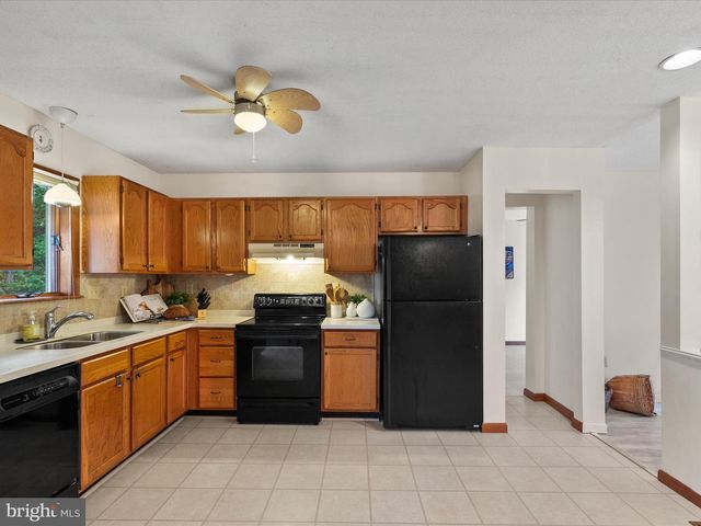 13374 COVE LANDING RD, Bishopville, MD 21813