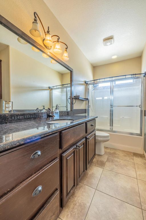 Image 24 of property listing at 4224 Yucca Mesa Road, Yucca Valley, CA 92284