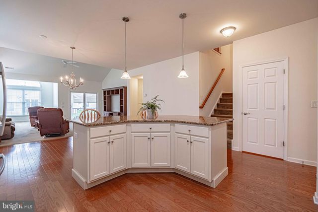 6706 FEDERAL DR, Bethlehem, PA 18017