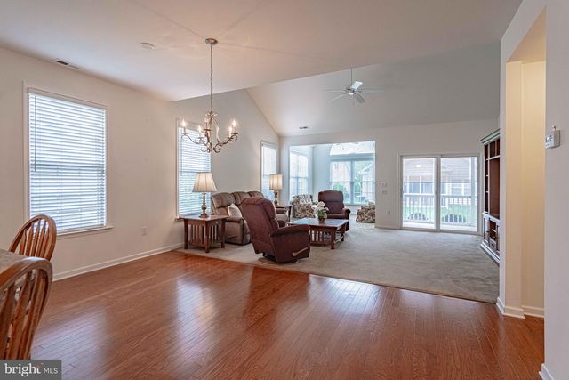 6706 FEDERAL DR, Bethlehem, PA 18017