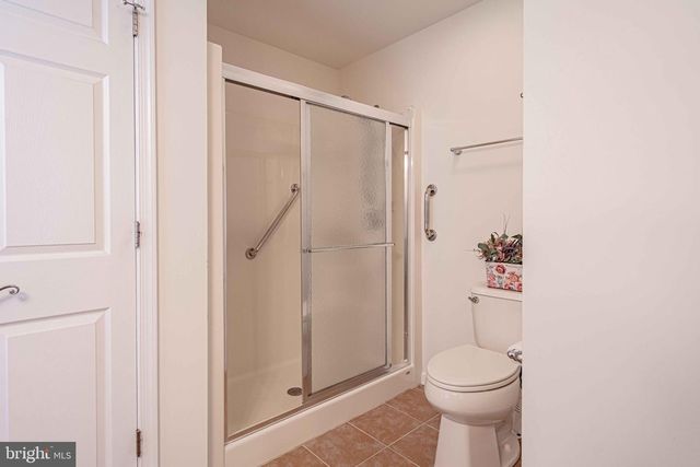 6706 FEDERAL DR, Bethlehem, PA 18017