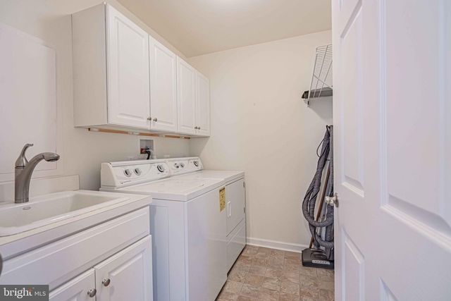 6706 FEDERAL DR, Bethlehem, PA 18017