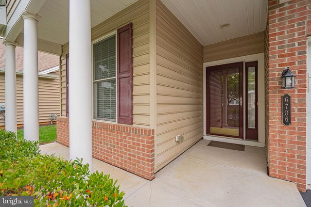6706 FEDERAL DR, Bethlehem, PA 18017