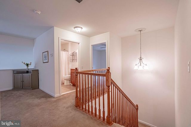 6706 FEDERAL DR, Bethlehem, PA 18017