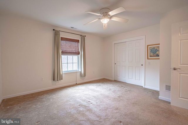 6706 FEDERAL DR, Bethlehem, PA 18017