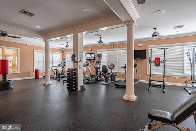 6706 FEDERAL DR, Bethlehem, PA 18017