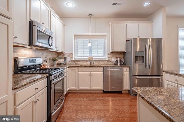 6706 FEDERAL DR, Bethlehem, PA 18017