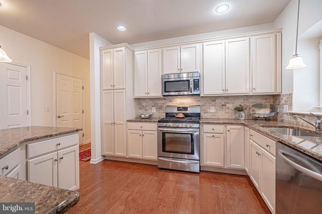 6706 FEDERAL DR, Bethlehem, PA 18017