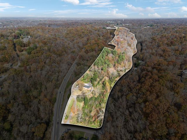 404 Van Hook Dr, Ashland City, TN 37015