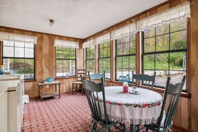 404 Van Hook Dr, Ashland City, TN 37015