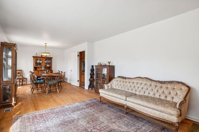 404 Van Hook Dr, Ashland City, TN 37015