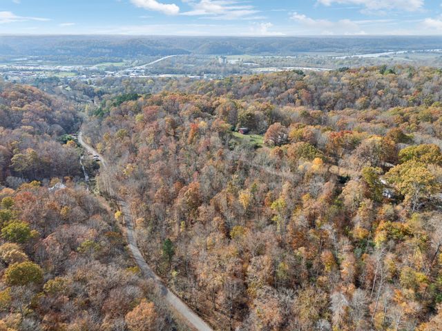 404 Van Hook Dr, Ashland City, TN 37015