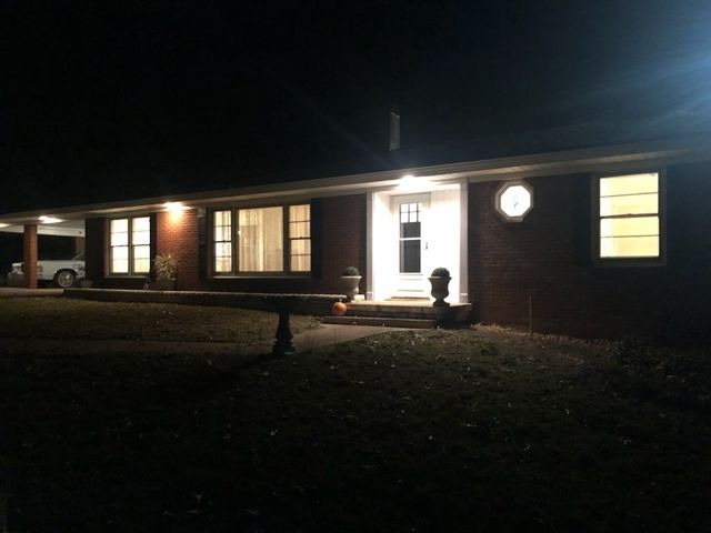 404 Van Hook Dr, Ashland City, TN 37015