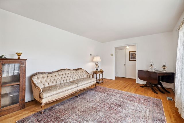 404 Van Hook Dr, Ashland City, TN 37015