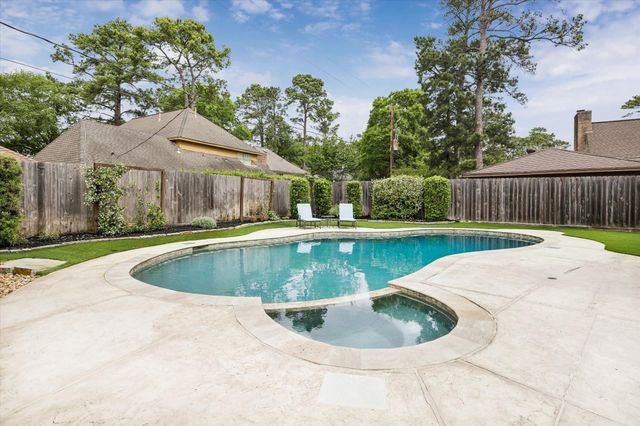 9410 Taidswood Drive, Spring, TX 77379