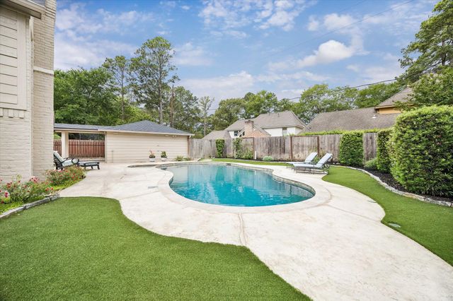 9410 Taidswood Drive, Spring, TX 77379