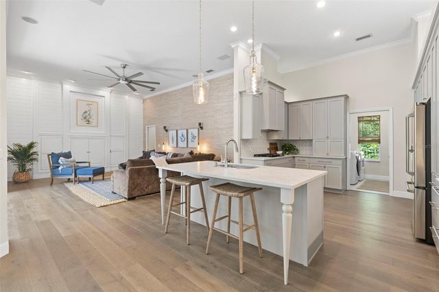 5048 WESLEY DRIVE, Tampa, FL 33647