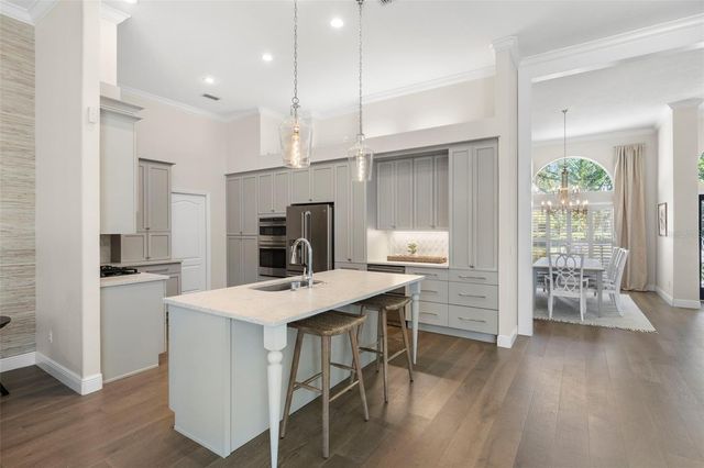 5048 WESLEY DRIVE, Tampa, FL 33647