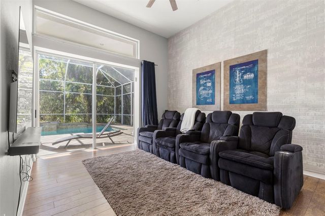 5048 WESLEY DRIVE, Tampa, FL 33647