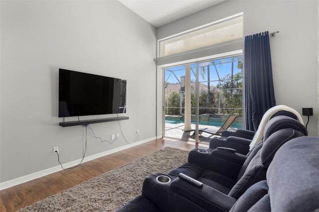 5048 WESLEY DRIVE, Tampa, FL 33647