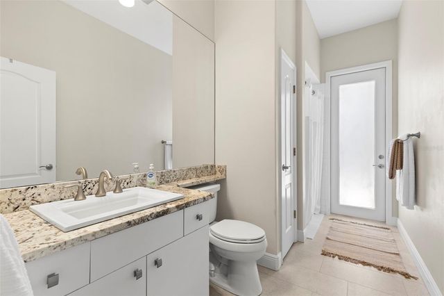 5048 WESLEY DRIVE, Tampa, FL 33647