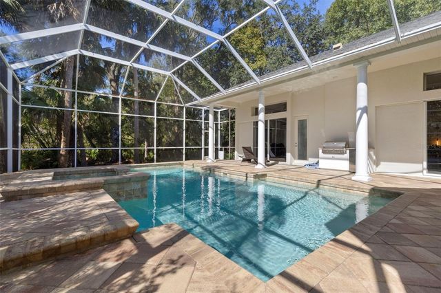 5048 WESLEY DRIVE, Tampa, FL 33647