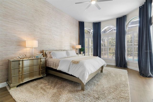 5048 WESLEY DRIVE, Tampa, FL 33647