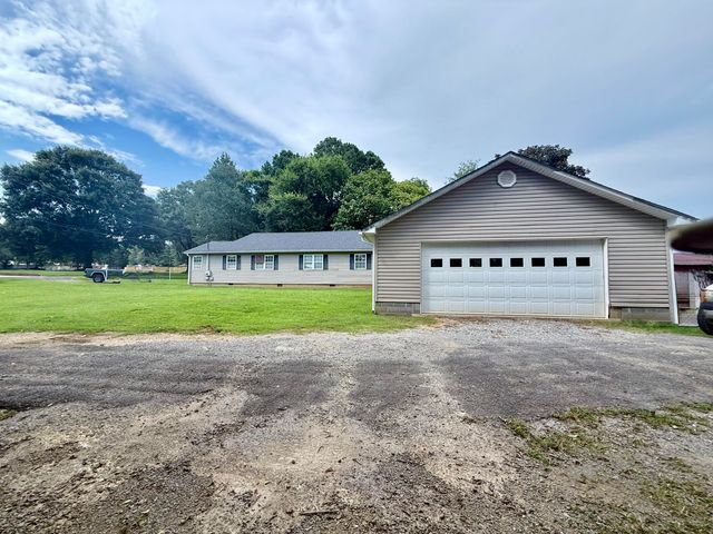 585 Greeson Street, Summerville, GA 30747