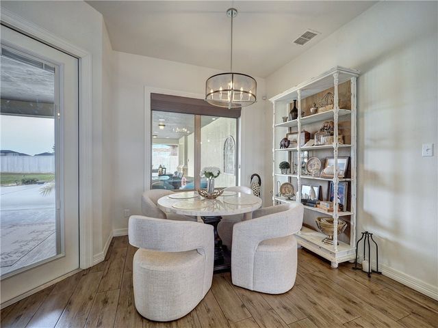 5909 S Oso Pkwy, Corpus Christi, TX 78414