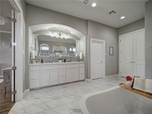5909 S Oso Pkwy, Corpus Christi, TX 78414