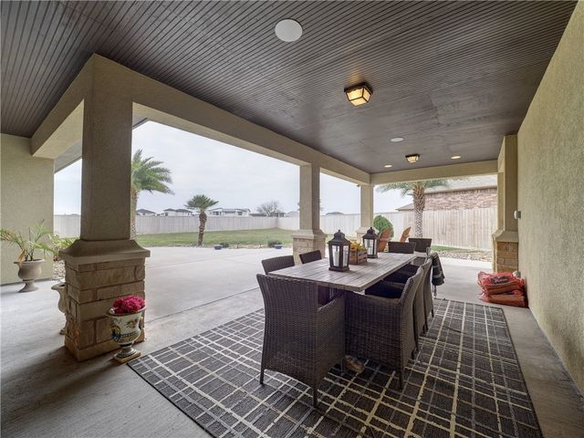 5909 S Oso Pkwy, Corpus Christi, TX 78414