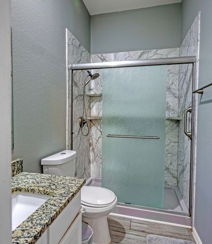 8423 Creekbluff Drive, Dallas, TX 75249