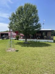 735 Hight Road, Waxahachie, TX 75167