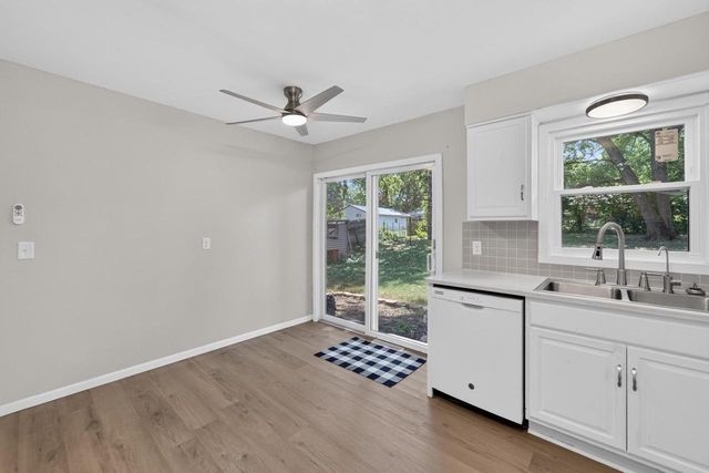 1121 Debra Lane, Madison, WI 53704