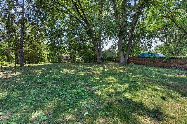 1121 Debra Lane, Madison, WI 53704