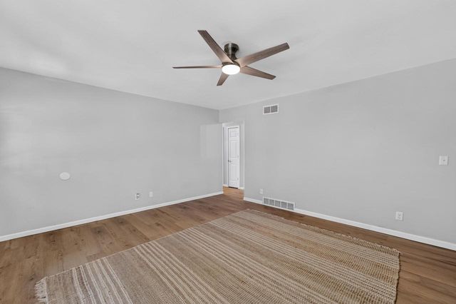 1121 Debra Lane, Madison, WI 53704