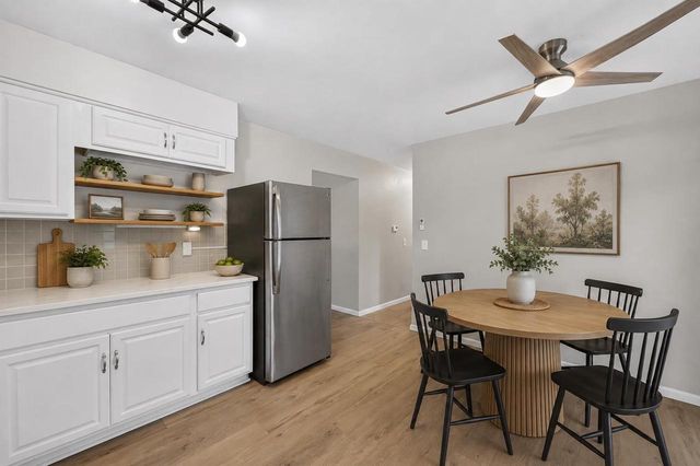 1121 Debra Lane, Madison, WI 53704