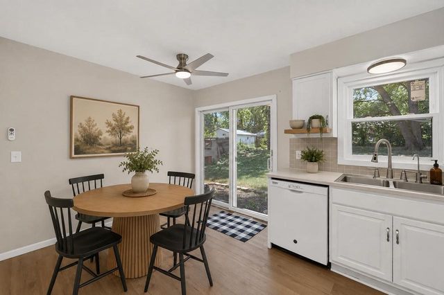 1121 Debra Lane, Madison, WI 53704
