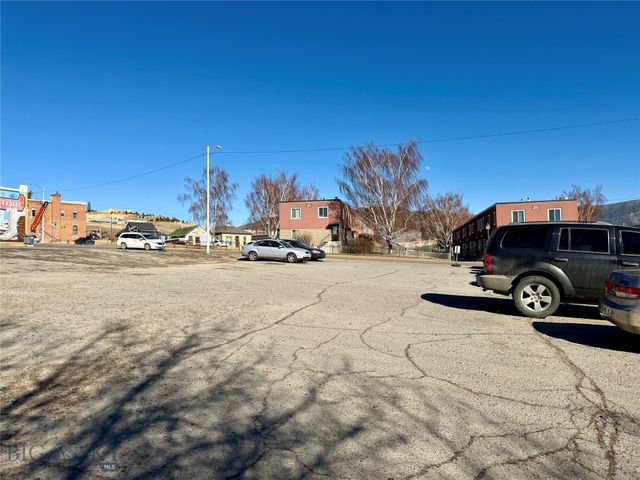 313 S Arizona Street, Butte, MT 59701