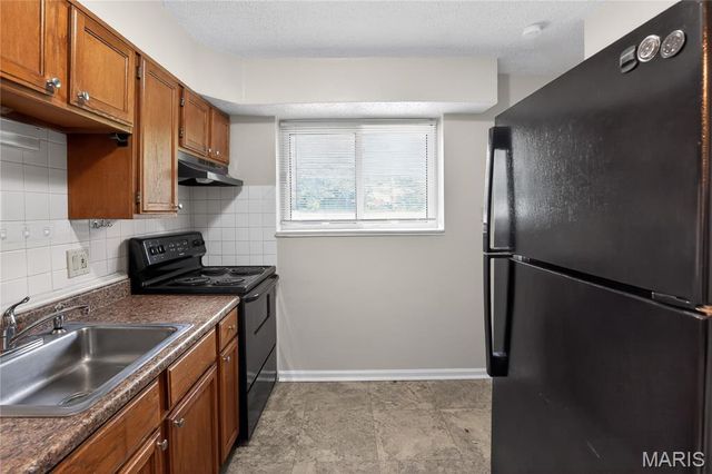 6929 Roland Boulevard, St Louis, MO 63121