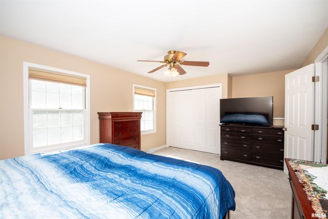 4005 N MARBLEWAY Drive, Peoria, IL 61615