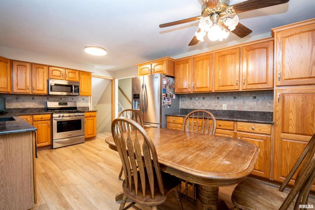 4005 N MARBLEWAY Drive, Peoria, IL 61615