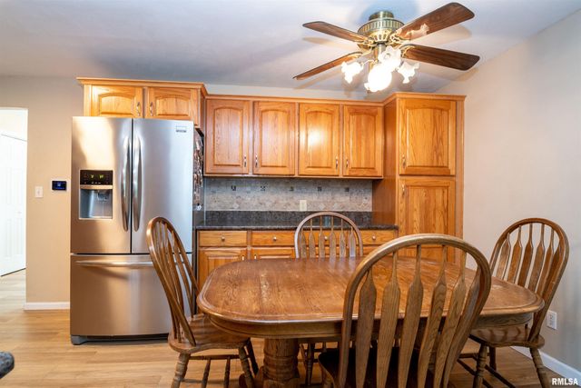 4005 N MARBLEWAY Drive, Peoria, IL 61615