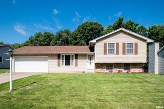 4005 N MARBLEWAY Drive, Peoria, IL 61615