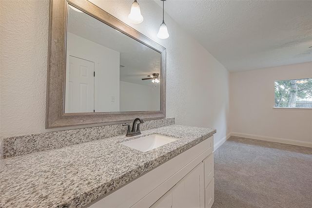 3814 Maplewood Drive, La Porte, TX 77571
