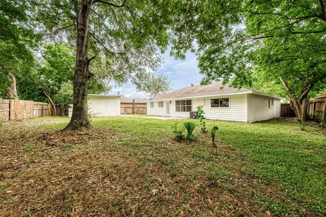 3814 Maplewood Drive, La Porte, TX 77571