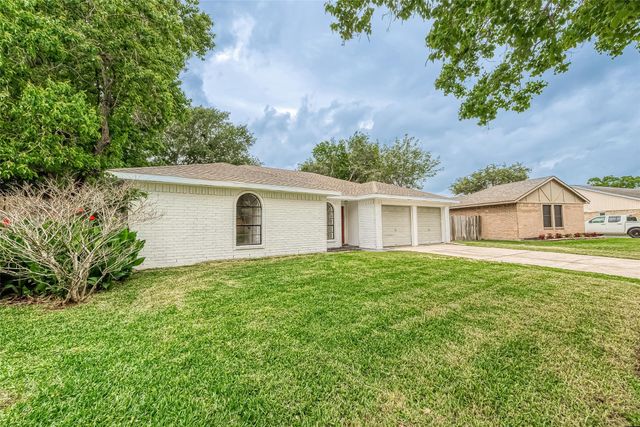 3814 Maplewood Drive, La Porte, TX 77571